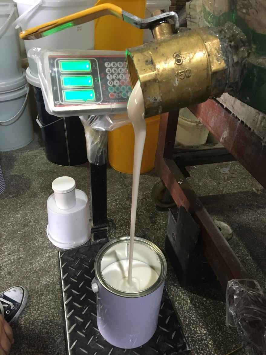 液態(tài)硅膠產(chǎn)品出現(xiàn)流紋路的原因是什么？