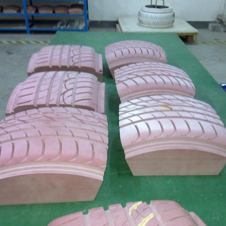 翻模輪胎模具硅膠用多少硬度的膠 ？