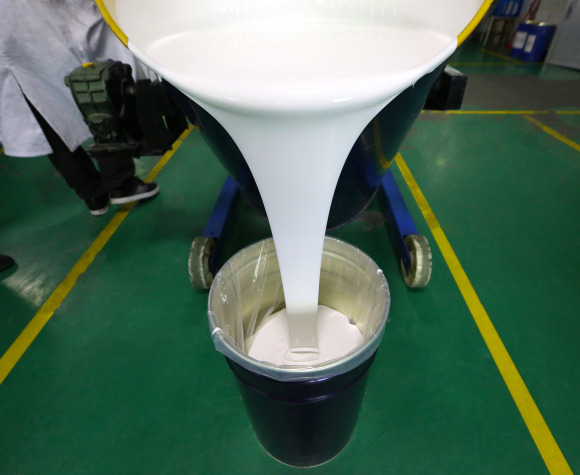 液體硅膠硬度如何影響脫模效果？